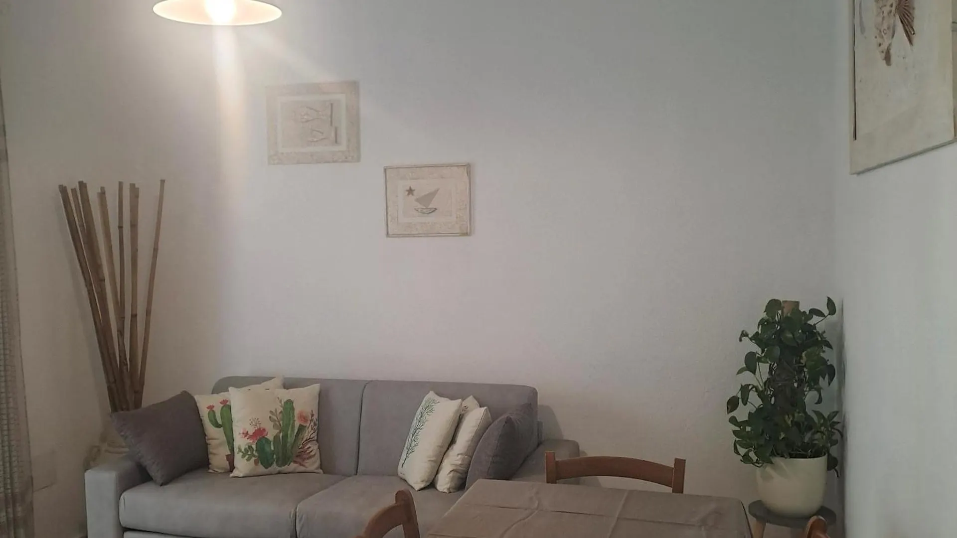 Casa Oleandri Villa Golfo Aranci 0*,  Olaszország