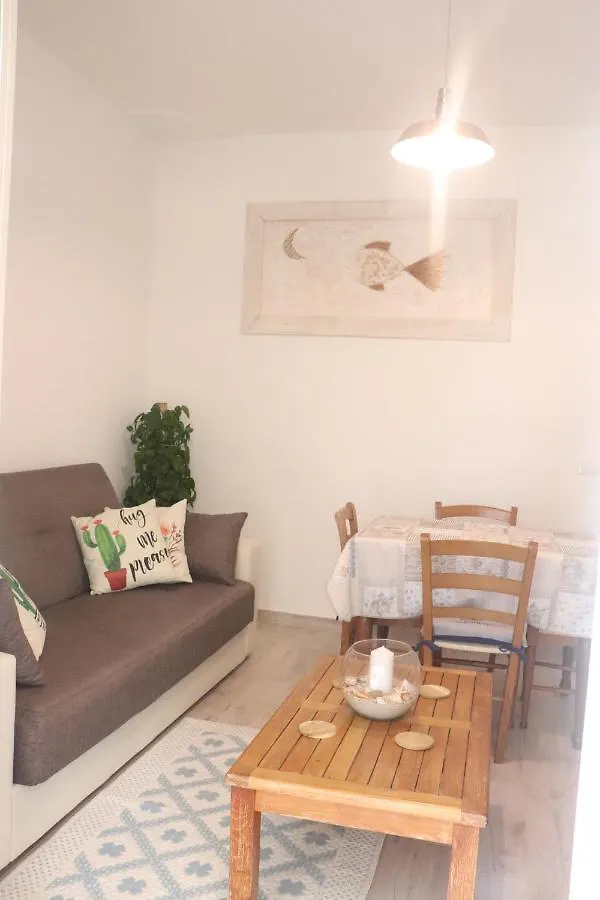 Casa Oleandri Villa Golfo Aranci 0*,  Italia
